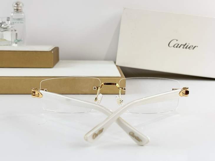 Picture of Cartier Sunglasses _SKUfw77838381fw